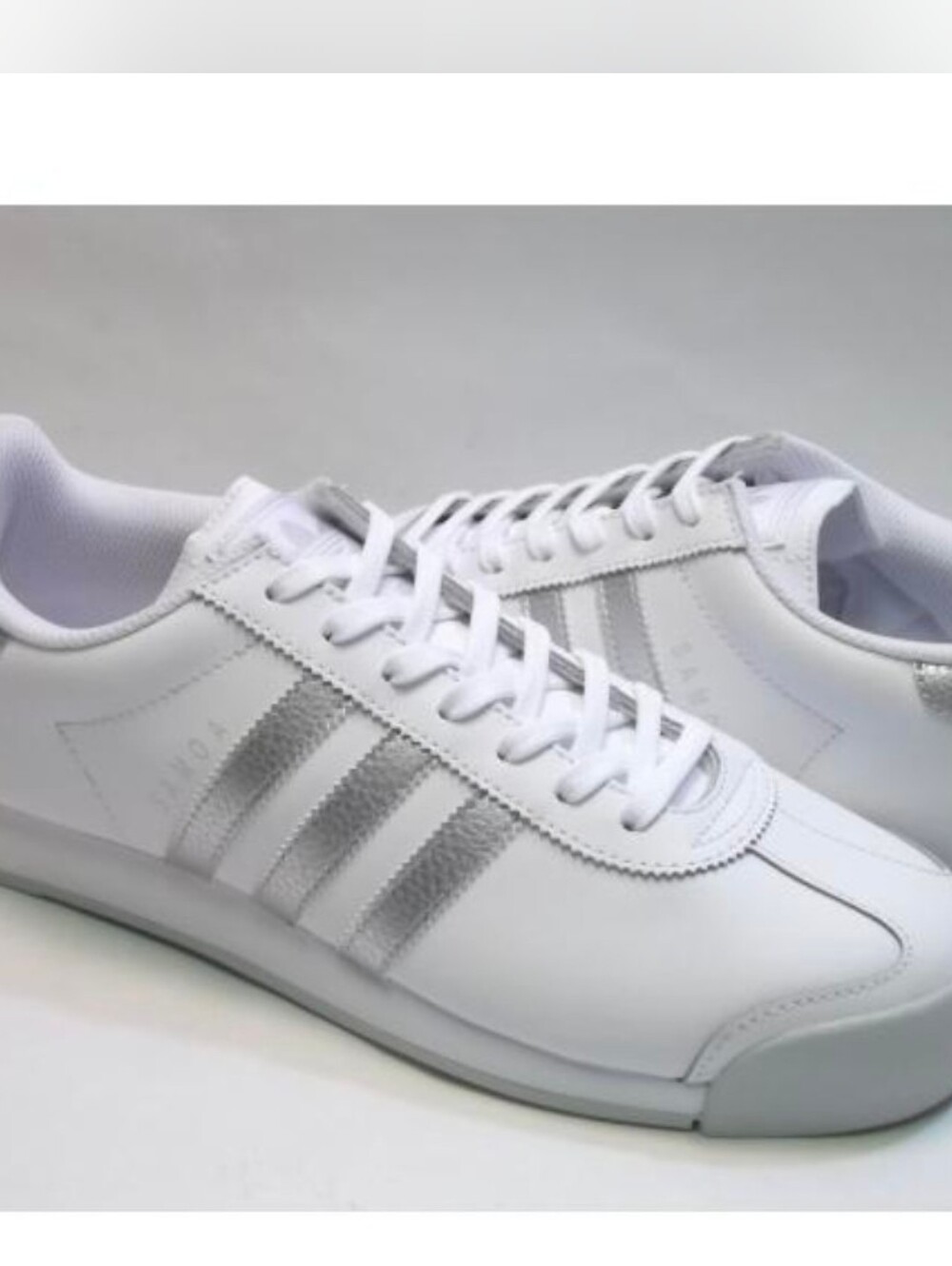 Adidas SAMOA white With Silver Size 8